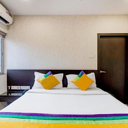 כלכותה Itsy Hotels Neeranand Plaza מראה חיצוני תמונה