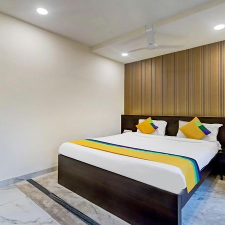כלכותה Itsy Hotels Neeranand Plaza מראה חיצוני תמונה