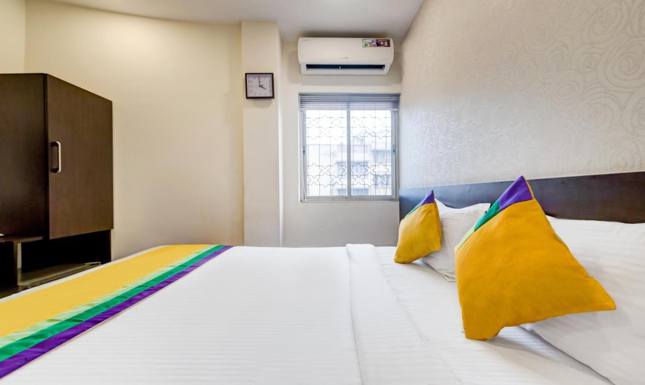 כלכותה Itsy Hotels Neeranand Plaza מראה חיצוני תמונה