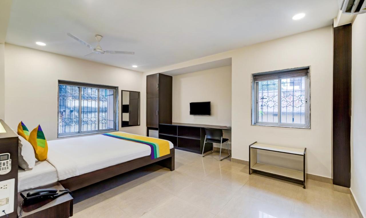 כלכותה Itsy Hotels Neeranand Plaza מראה חיצוני תמונה